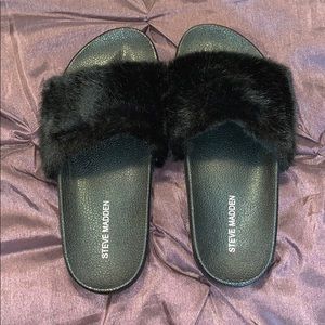 Steve Madden fuzzy slides